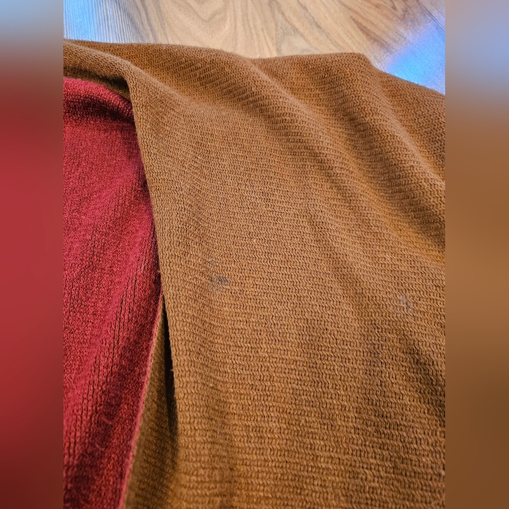 Elegant Brown and Red Women's Sweater - Picture 3 of 9